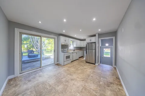 1413 Taunton Rd, Clarington, ON L1H 8L7