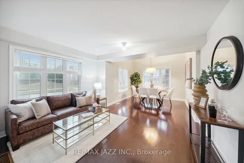 547 Shaftsbury St, Oshawa, ON L1K 2V8