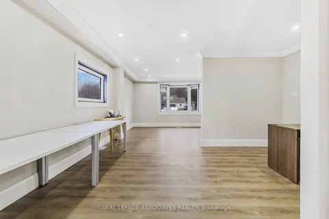 515 Kingston Rd, Ajax, ON L1S 6M1