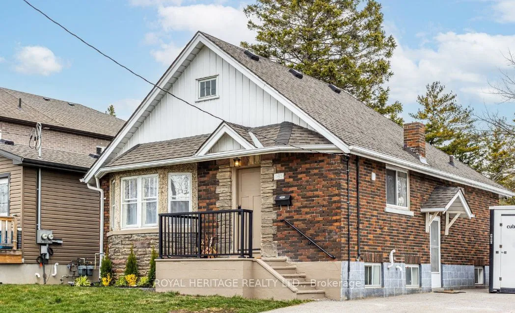 1143 Cedar St, Oshawa, ON L1J 3R8