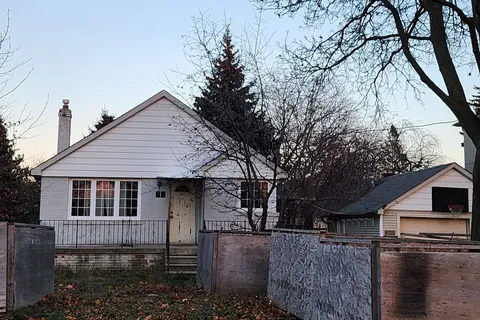 51 Barkdene Hill, Toronto, ON M1M 2N6