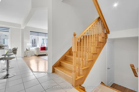 1308 Klondike Dr, Oshawa, ON L1H 8L7