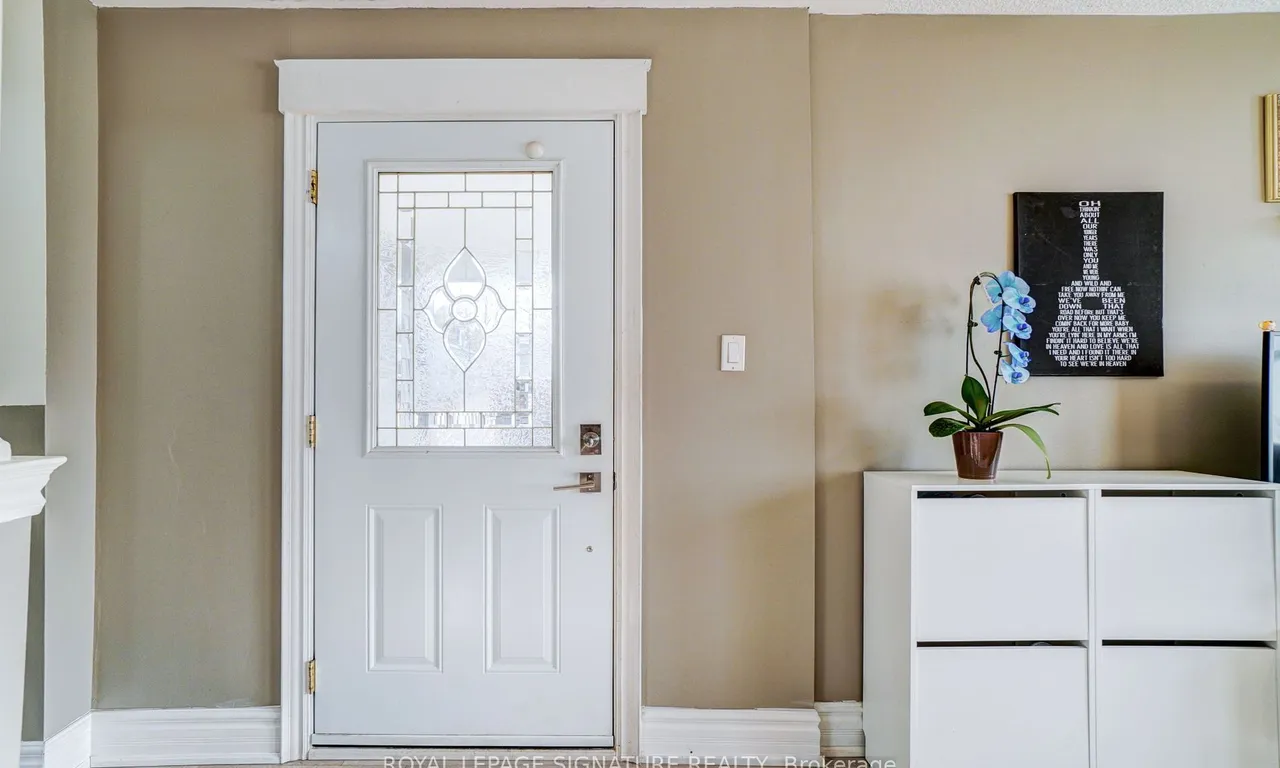 124 Ormond Dr, Oshawa, ON L1G 6T4