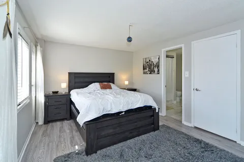 73 Andona Cres, Toronto, ON M1C 5A3