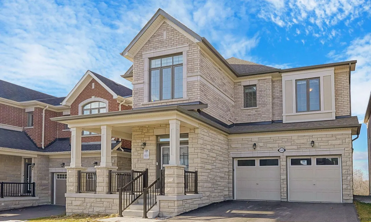 3028 Hollyberry Tr, Pickering, ON L1X 0N5