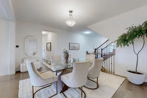 3028 Hollyberry Tr, Pickering, ON L1X 0N5