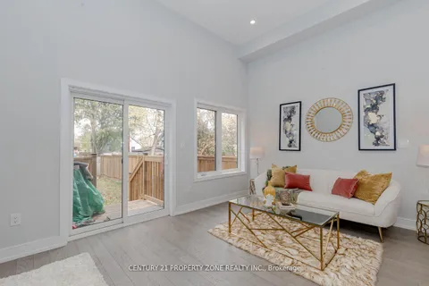 312 Anderson Ave, Oshawa, ON L1J 2N7