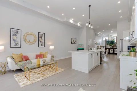 312 Anderson Ave, Oshawa, ON L1J 2N7