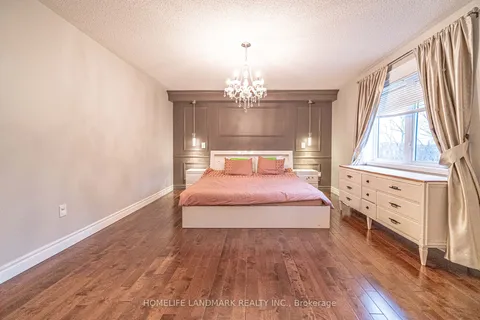 167 Darren Ave, Whitby, ON L1R 0E7
