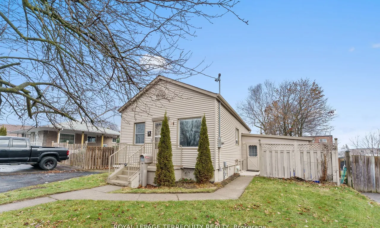 5 Victoria St, Clarington, ON L1C 1E7