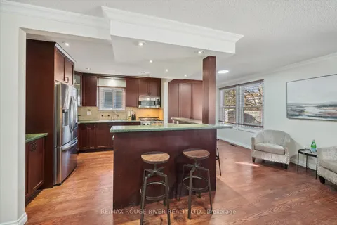 6 Guthrie Cres, Whitby, ON L1P 1A5