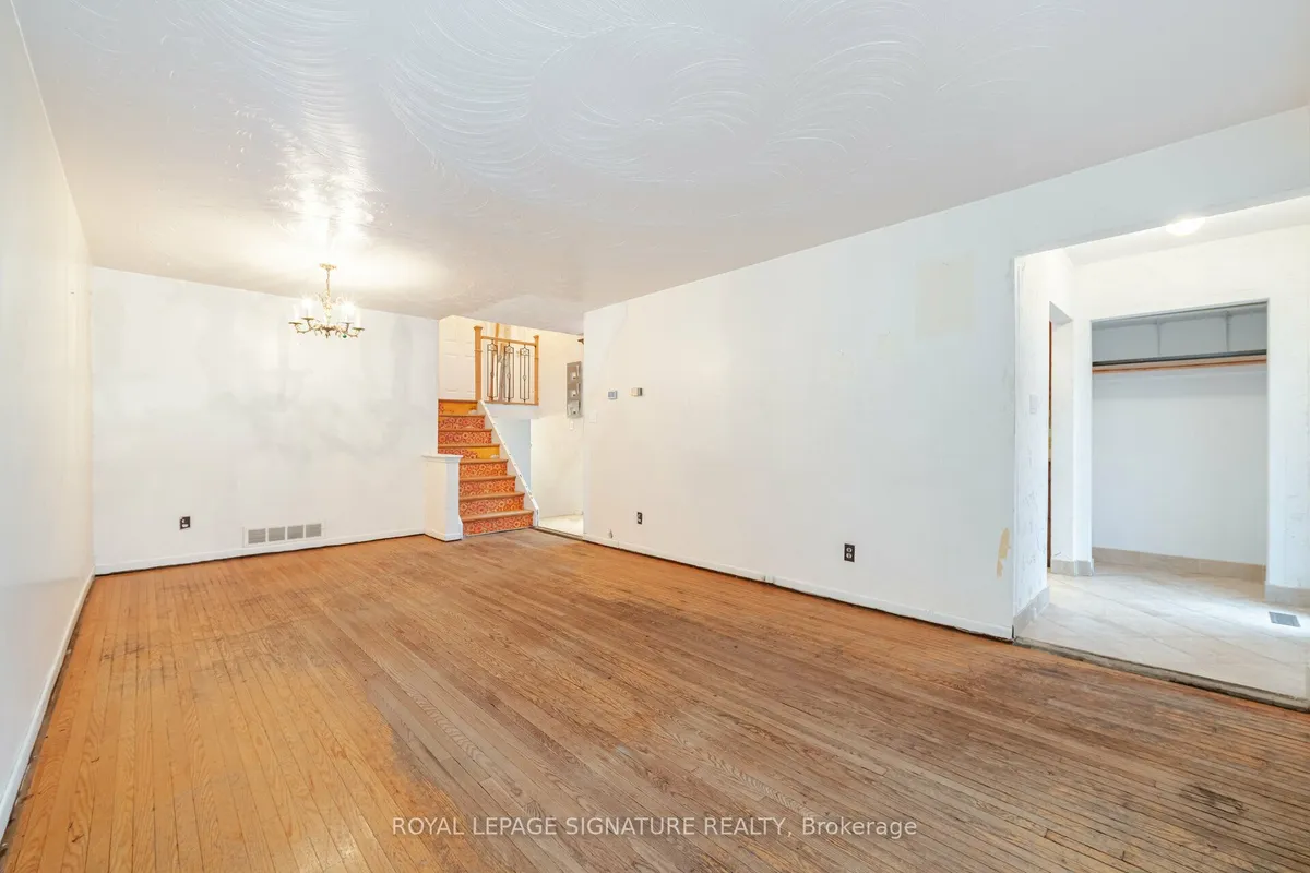 23 Gardentree Street, ON M1E 2E8