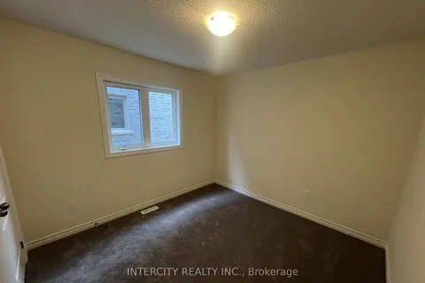 84 Robin Tr, Scugog, ON L9L 0E2