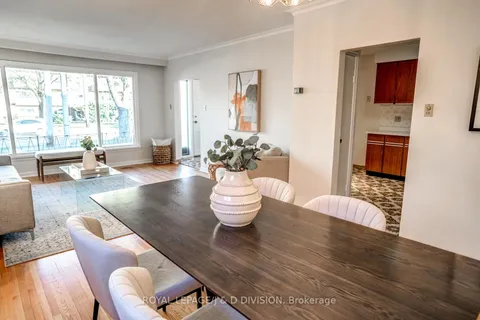 906 Kennedy Rd, Toronto, ON M1K 2E8