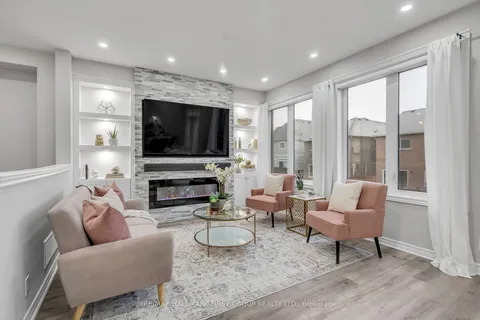 2375 Dobbinton St, Oshawa, ON L1L 0L4