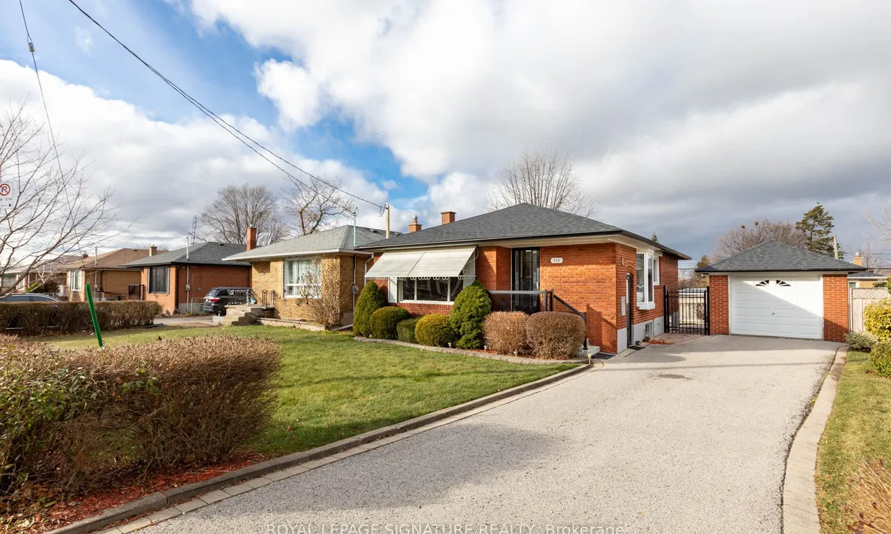 732 Danforth Rd, Toronto, ON M1K 1G5