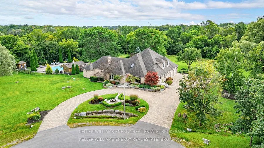 5 McNamara Crt, Ajax, ON L1T 4W6