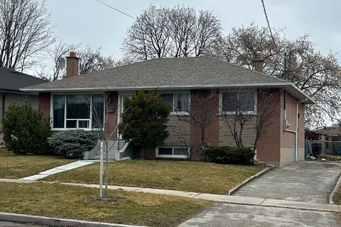 9 Willsteven Dr, Toronto, ON M1G 1C5