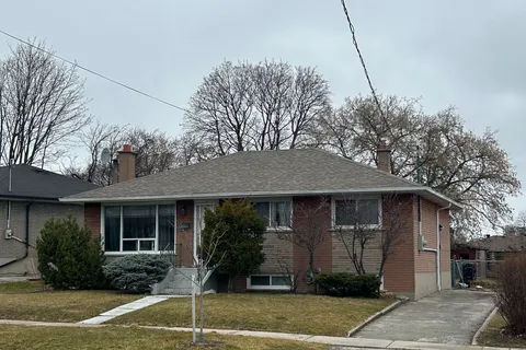 9 Willsteven Dr, Toronto, ON M1G 1C5