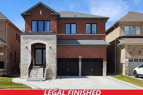 43 Walter Clifford Nesb Dr, Whitby, ON L1P 0G5