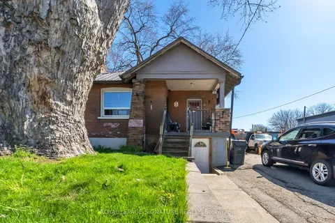 5 Elward Boulevard, Toronto, ON M1L 3L1
