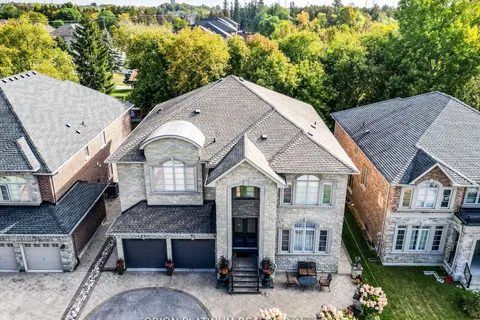 1995 Woodview Avenue, Pickering, ON L1V 1L5