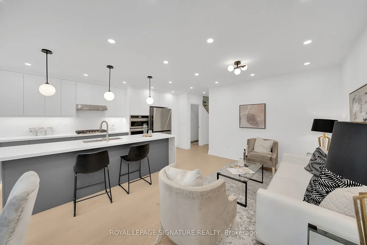 1240A Bayview Street, ON L1W 1E6