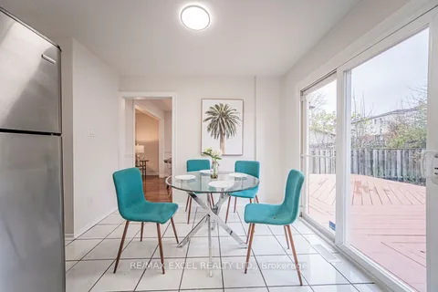 56 Richmond Park Blvd, Toronto, ON M1V 3B6