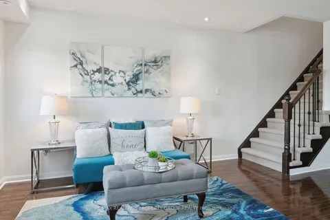 34 Ecopark Gate, Toronto, ON M1B 6G8