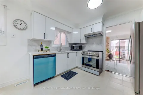 39 Birrell Ave, Toronto, ON M1B 5C8