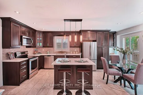 25 Dalebrooke Cres, Whitby, ON L1P 1P1