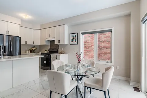 259 Fleetwood Dr, Oshawa, ON L1K 3E8