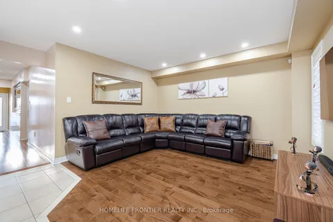 68 Warnford Circ, Ajax, ON L1T 0J3