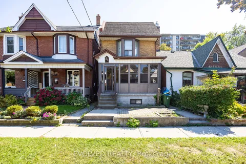 21 Torrens Ave, Toronto, ON M4K 2H9