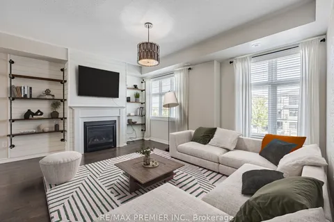 14 Westbury Way, Whitby, ON L1M 0L9