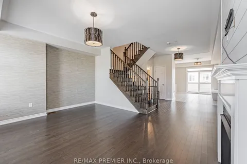 14 Westbury Way, Whitby, ON L1M 0L9