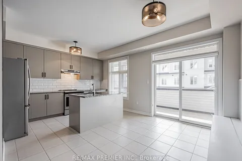 14 Westbury Way, Whitby, ON L1M 0L9