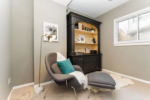 48 Lockwood Rd, Toronto, ON M4L 3M8