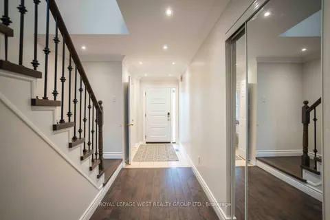 1532 Sarasota Cres, Oshawa, ON L1G 8E9