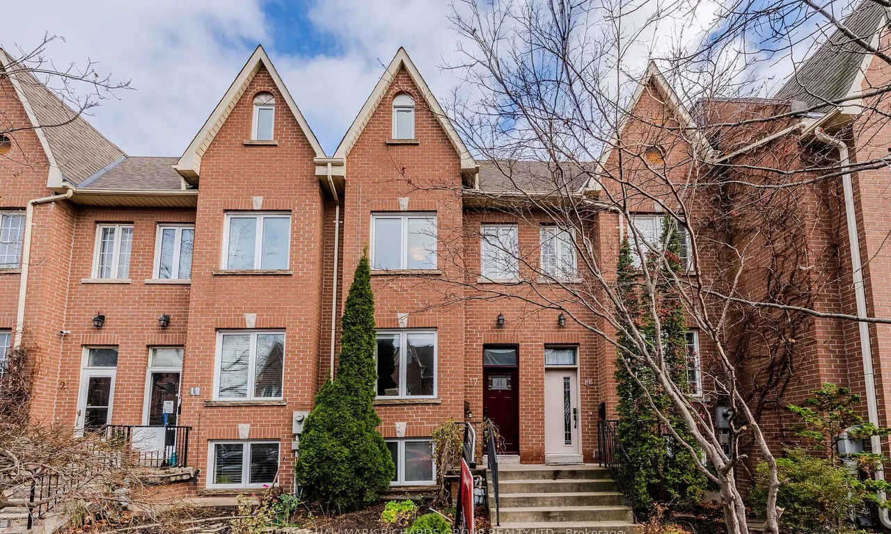 17 Brick Crt, Toronto, ON M4L 3X7