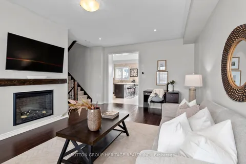 4 Aller Park Way, Whitby, ON L1M 0L5