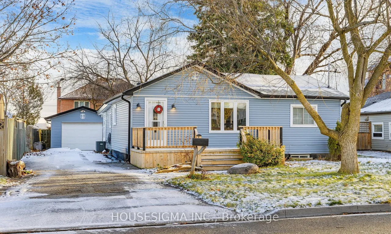 745 Marksbury Rd, Pickering, ON L1W 2T5