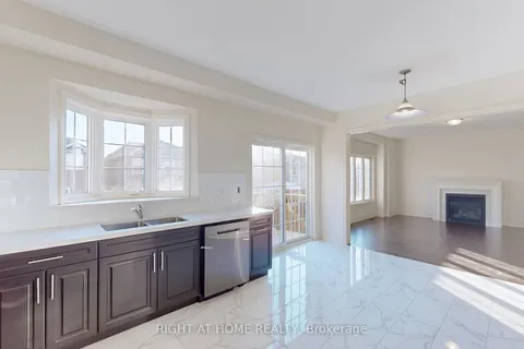 27 Creedon Cres, Ajax, ON L1T 0P6