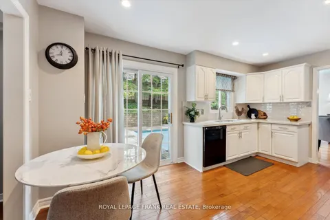 14 Mattawa Crt, Whitby, ON L1P 1E3