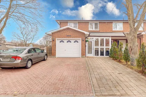 1909 Poppy Lane, Pickering, ON L1V 2T4
