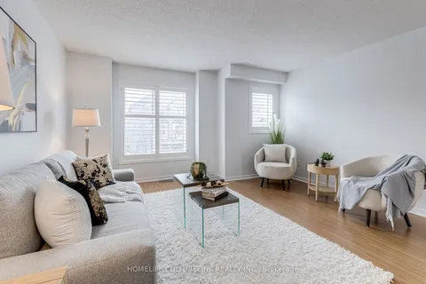 14 Stonewood St, Ajax, ON L1S 0B2