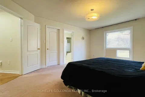 1715 Maple Hill Crt, Pickering, ON L1X 2T4