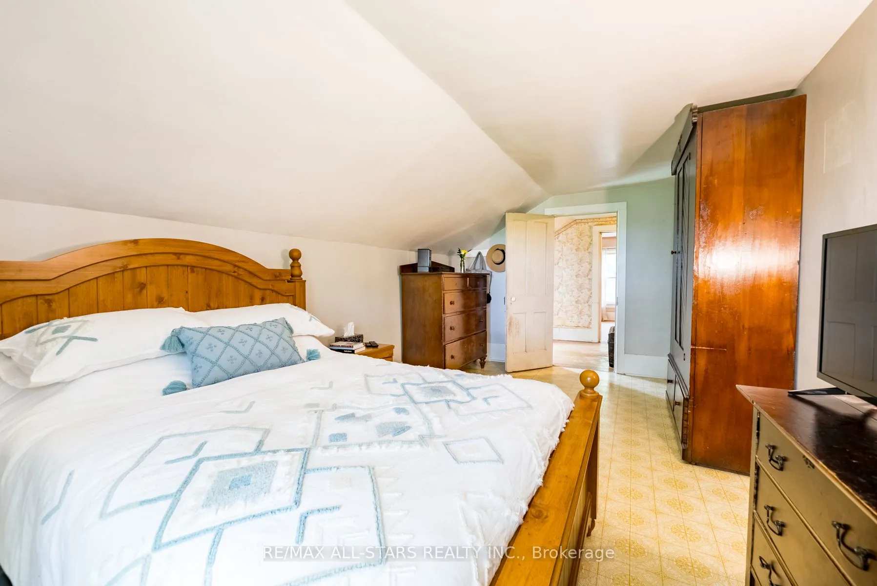 2078 Concession 6 Road, Clarington, ON L0B 1J0