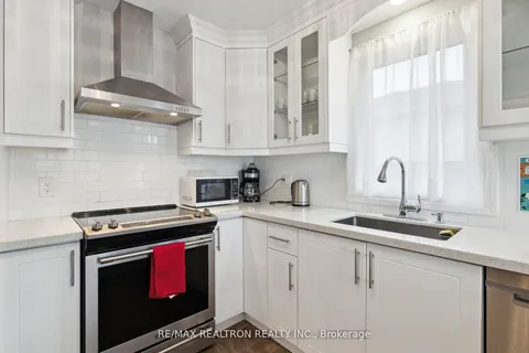 56 Kintyre St, Clarington, ON L1E 2Y6