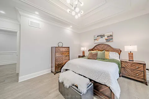 1492 Rosebank Road, Pickering, ON L1V 1P4